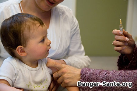 Un autre enfant a reçu le vaccin de force